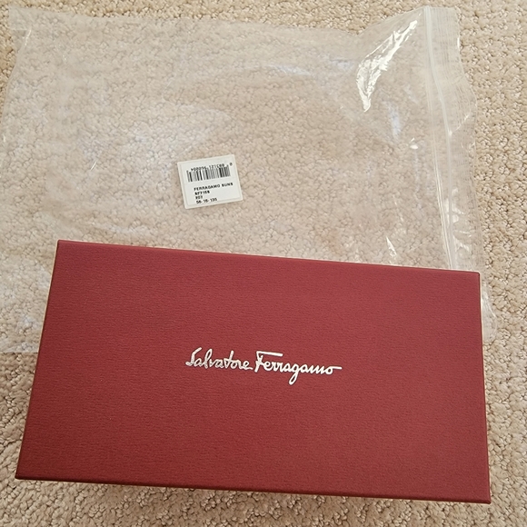 NWT Salvatore Ferragamo 58mm Square Sunglasses. - Picture 5 of 15